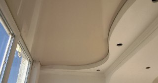 Натяжной потолок на балкон Большой Камень, цена 6248 руб.