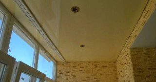 Натяжной потолок на балкон Большой Камень, цена 6248 руб.